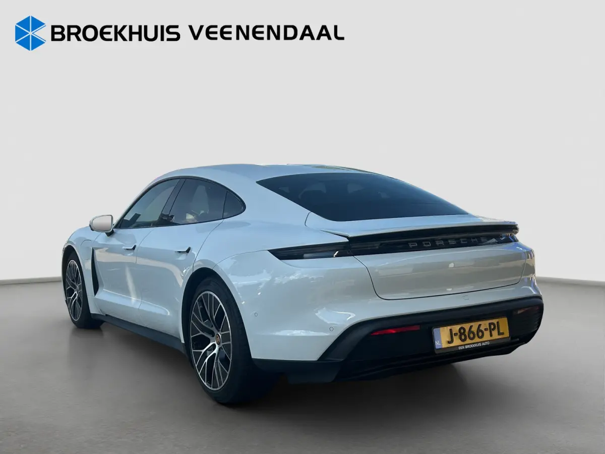 4S Performance 84 kWh 490pk | Org. NL | Sport Chrono | Luchtvering | Stoelverwarming