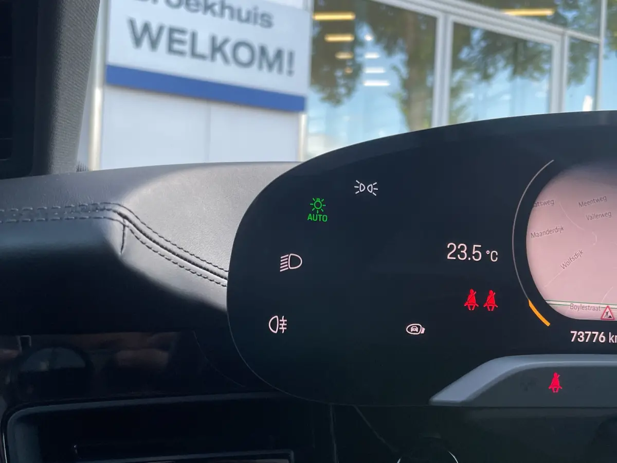 4S Performance 84 kWh 490pk | Org. NL | Sport Chrono | Luchtvering | Stoelverwarming