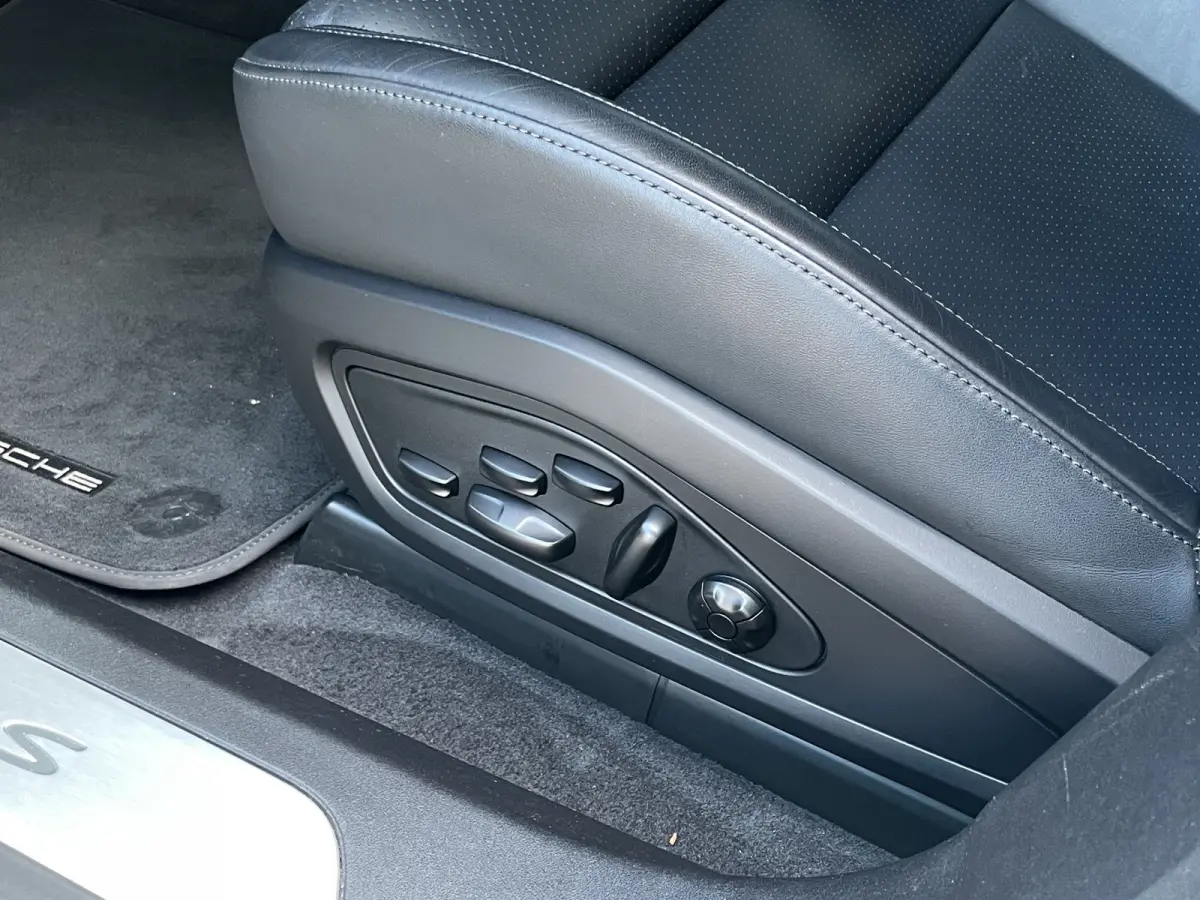 4S Performance 84 kWh 490pk | Org. NL | Sport Chrono | Luchtvering | Stoelverwarming