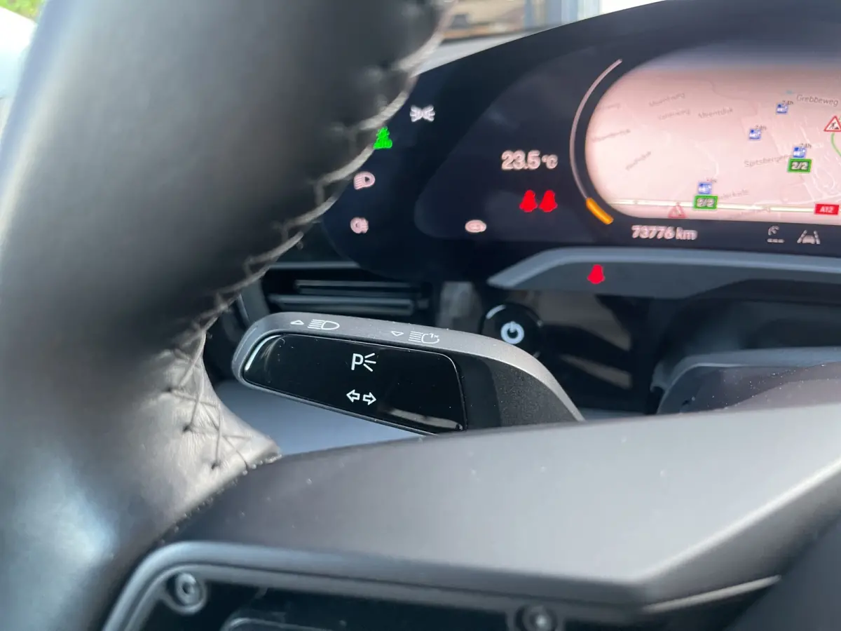 4S Performance 84 kWh 490pk | Org. NL | Sport Chrono | Luchtvering | Stoelverwarming