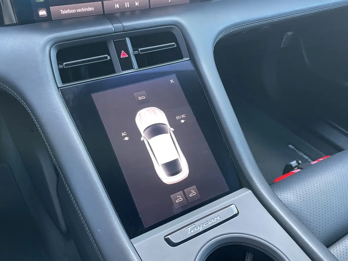 4S Performance 84 kWh 490pk | Org. NL | Sport Chrono | Luchtvering | Stoelverwarming