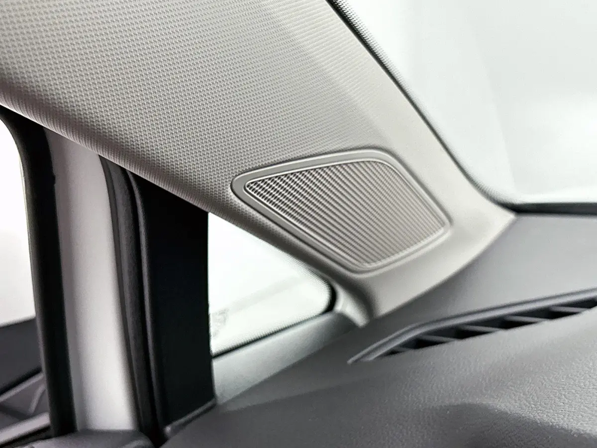 1.5 eHybrid Life Edition | Automaat | 360 graden Camera | Climate Control | Apple Carplay | Android Auto | Cruise Control Adaptief | Lichtmetalen Velgen |
