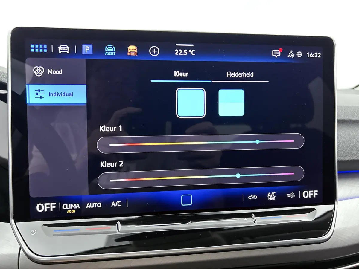 1.5 eHybrid Life Edition | Automaat | 360 graden Camera | Climate Control | Apple Carplay | Android Auto | Cruise Control Adaptief | Lichtmetalen Velgen |