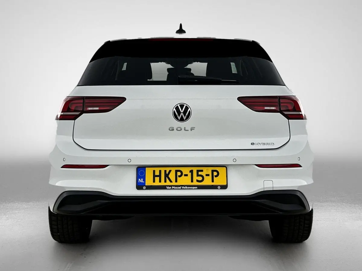 1.5 eHybrid Life Edition | Automaat | 360 graden Camera | Climate Control | Apple Carplay | Android Auto | Cruise Control Adaptief | Lichtmetalen Velgen |