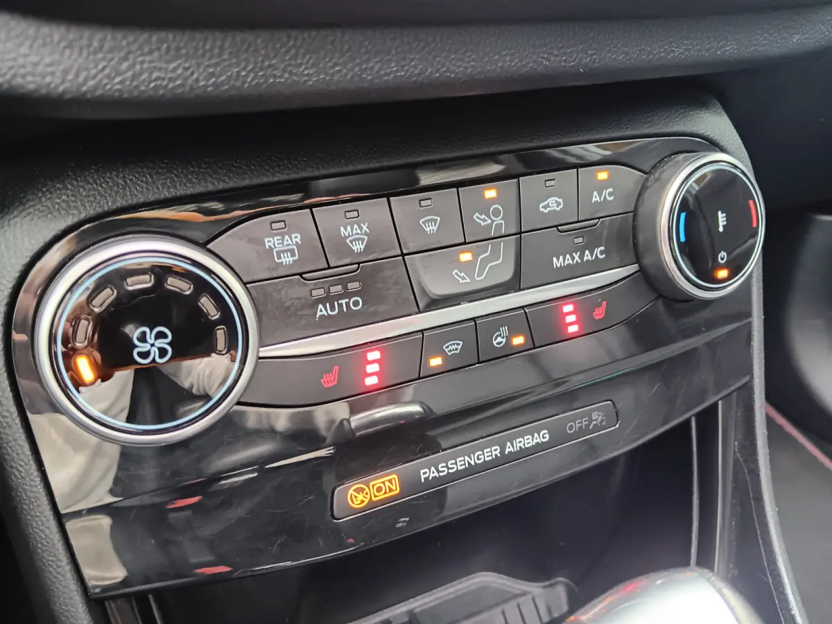 1.0 EcoBoost ST-Line X,Automaat,DAK.ADAPTIVE,WINTERPACK,B&O AUDIO Full options