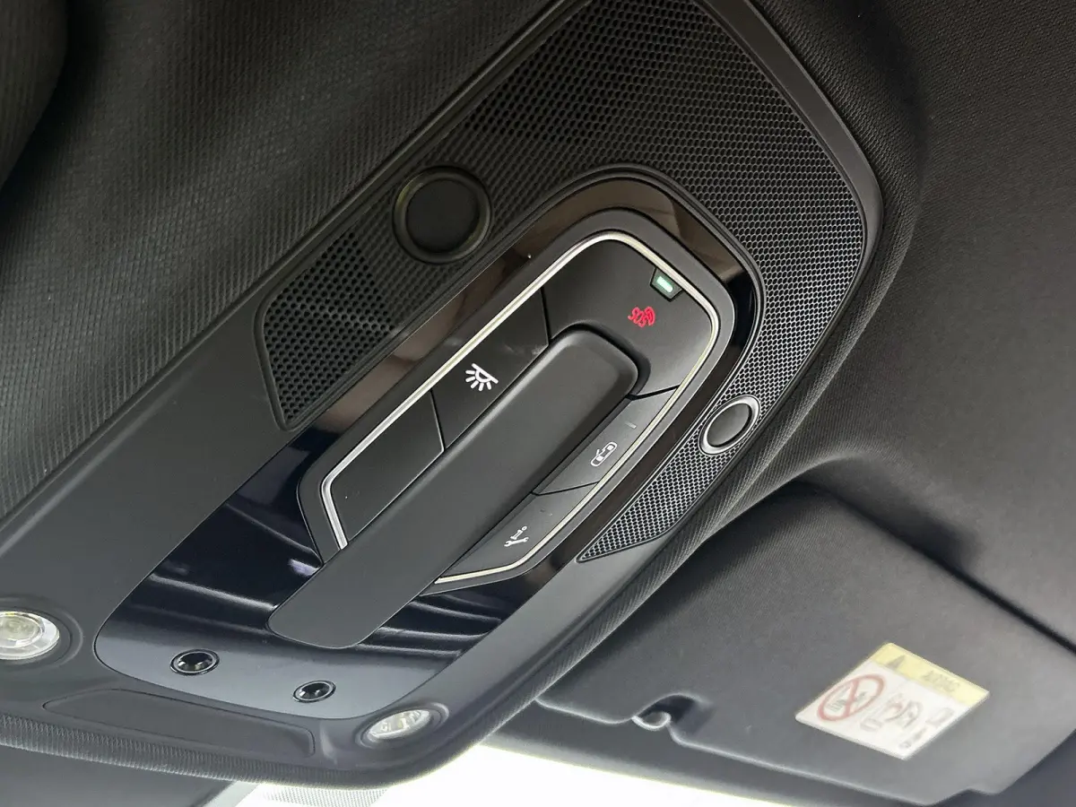 55 TFSI e quattro Pro Line Advanced | B&O AUDIO | LED MATRIX | LEER | CAMERA | STOELVENTILATIE EN VERWARMING | NAVIGATIE