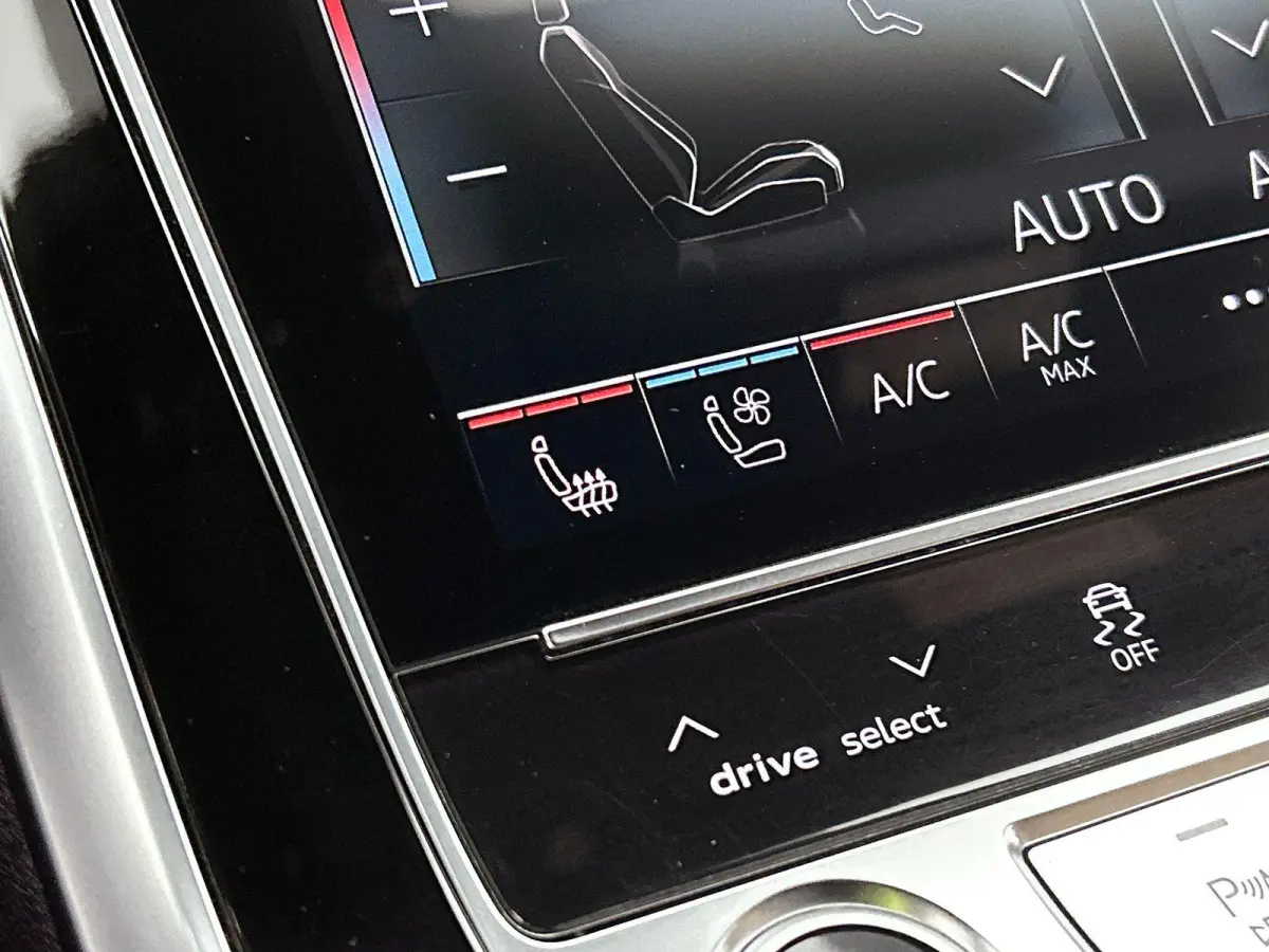 55 TFSI e quattro Pro Line Advanced | B&O AUDIO | LED MATRIX | LEER | CAMERA | STOELVENTILATIE EN VERWARMING | NAVIGATIE