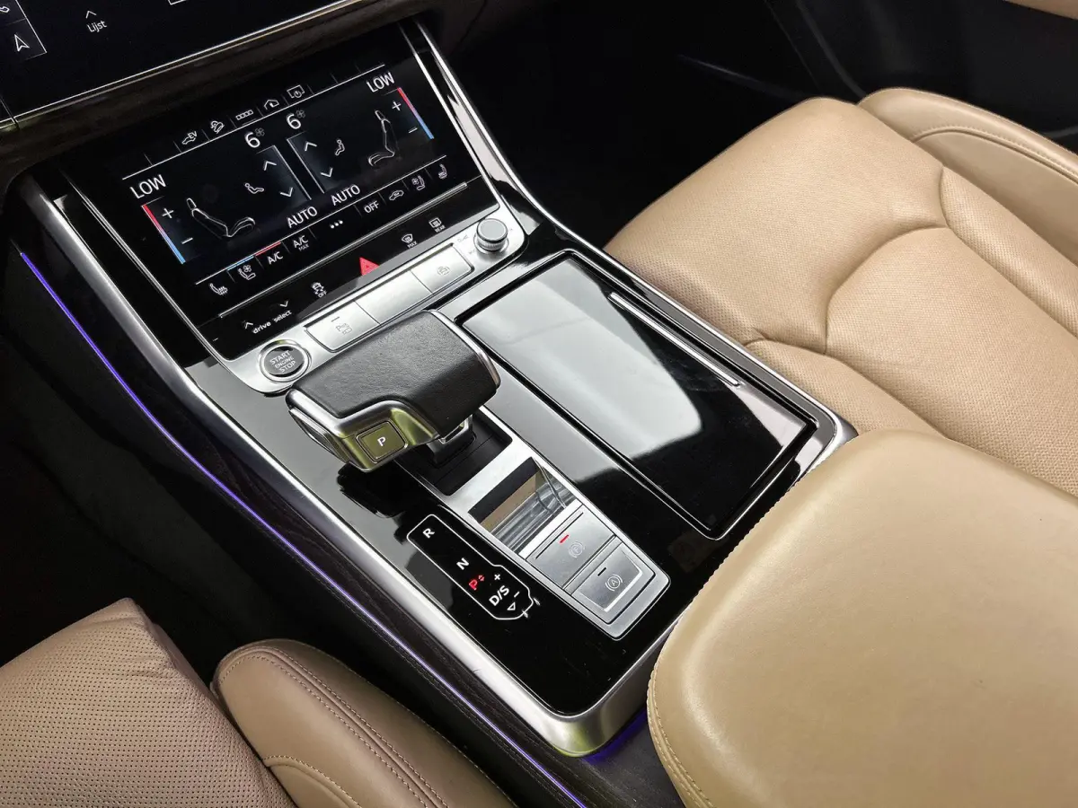 55 TFSI e quattro Pro Line Advanced | B&O AUDIO | LED MATRIX | LEER | CAMERA | STOELVENTILATIE EN VERWARMING | NAVIGATIE