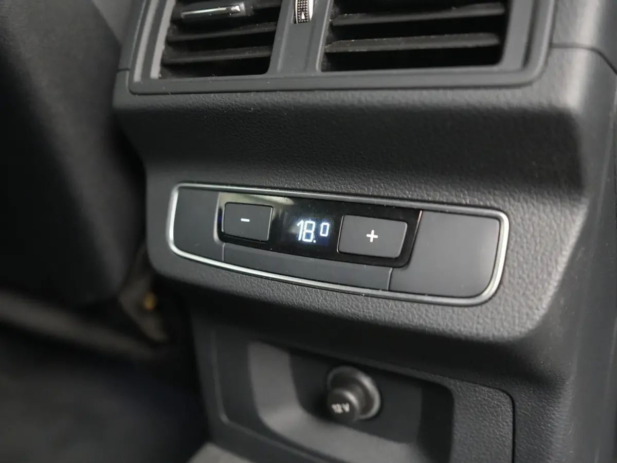 55 TFSI e 2x S Line PHEV 367pk Dealer O.H. | 360 Camera | Sportstoelen Verwarmd | Sfeerverlichting | 20"L.M | Virtual Cockpit | Cruise Control | Navigatie | DAB | Plug In Hybrid |