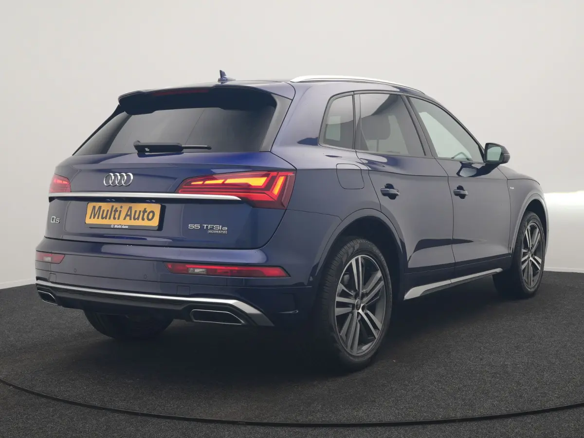 55 TFSI e 2x S Line PHEV 367pk Dealer O.H. | 360 Camera | Sportstoelen Verwarmd | Sfeerverlichting | 20"L.M | Virtual Cockpit | Cruise Control | Navigatie | DAB | Plug In Hybrid |