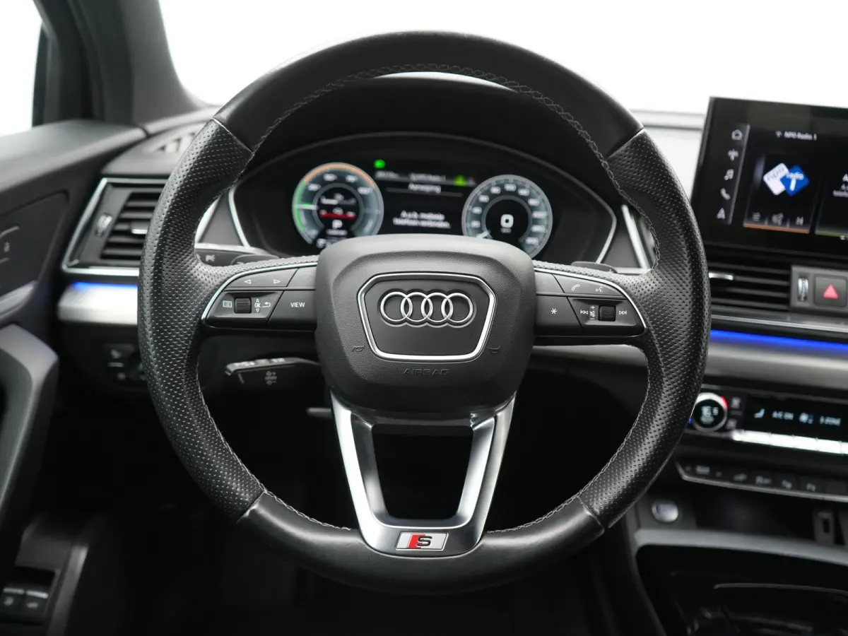 55 TFSI e 2x S Line PHEV 367pk Dealer O.H. | 360 Camera | Sportstoelen Verwarmd | Sfeerverlichting | 20"L.M | Virtual Cockpit | Cruise Control | Navigatie | DAB | Plug In Hybrid |
