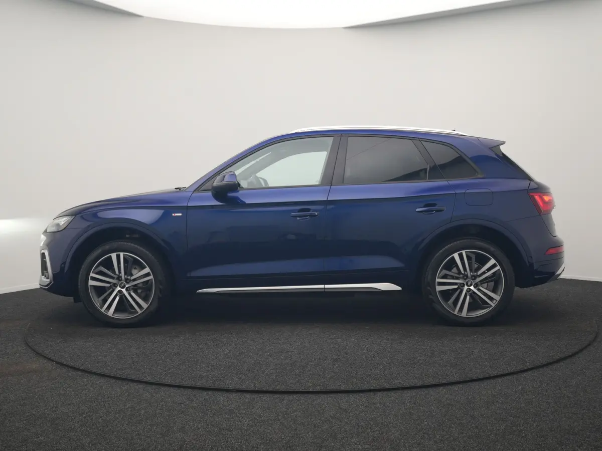 55 TFSI e 2x S Line PHEV 367pk Dealer O.H. | 360 Camera | Sportstoelen Verwarmd | Sfeerverlichting | 20"L.M | Virtual Cockpit | Cruise Control | Navigatie | DAB | Plug In Hybrid |