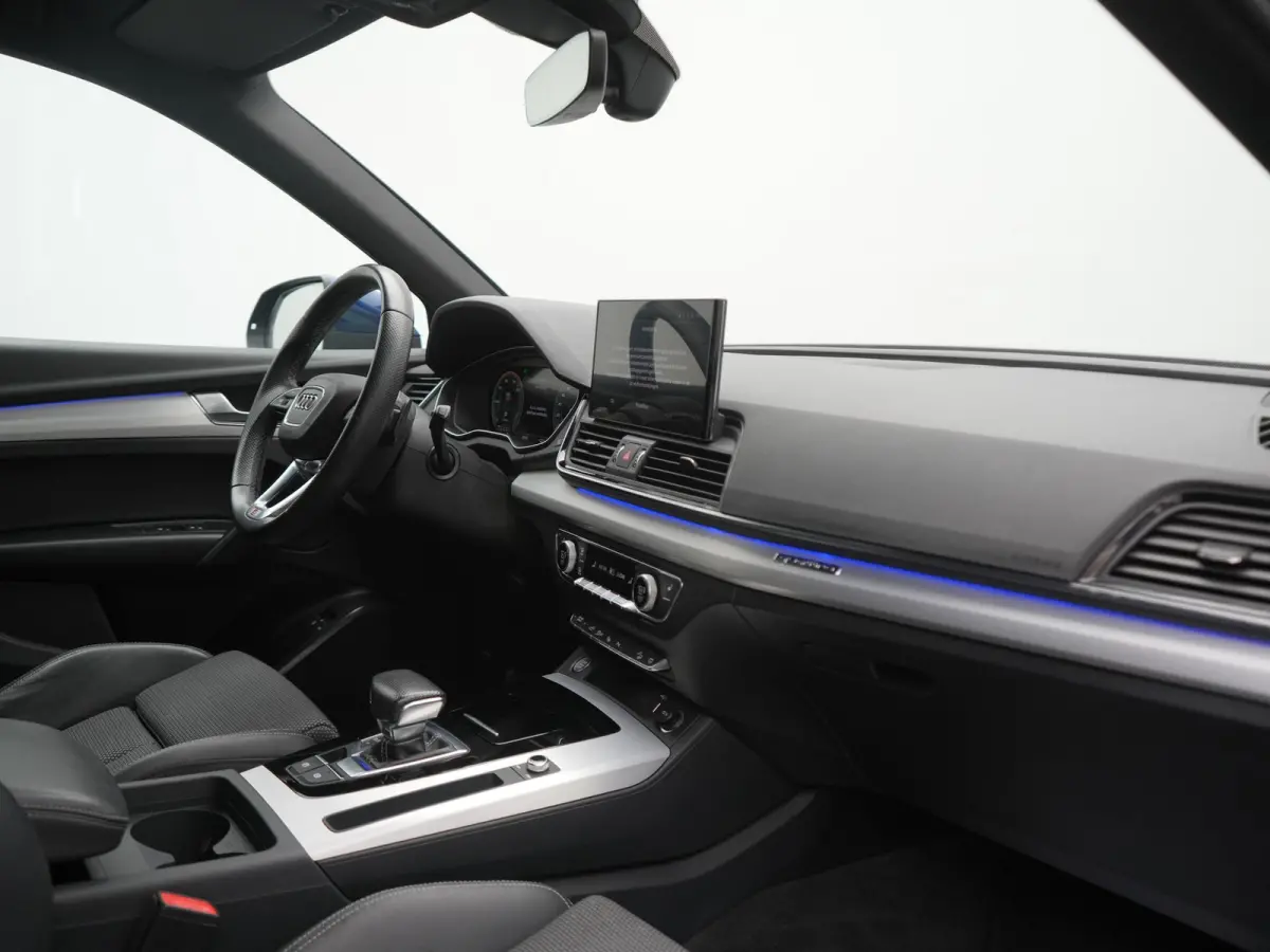 55 TFSI e 2x S Line PHEV 367pk Dealer O.H. | 360 Camera | Sportstoelen Verwarmd | Sfeerverlichting | 20"L.M | Virtual Cockpit | Cruise Control | Navigatie | DAB | Plug In Hybrid |