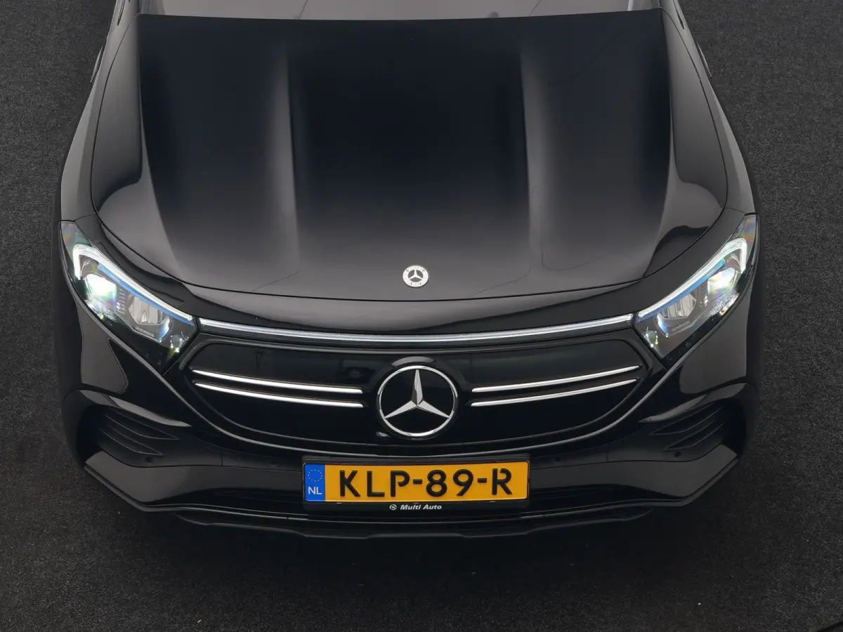 300 4MATIC AMG Line 69,7 kWh 228pk Dealer O.H. | Trekhaak Af Fabriek | Camera | MBUX Widescreen Navi | Alcantara Sportstoelen Verwarmd | Sfeerverlichting | Night Pakket | Cruise Control | Vi