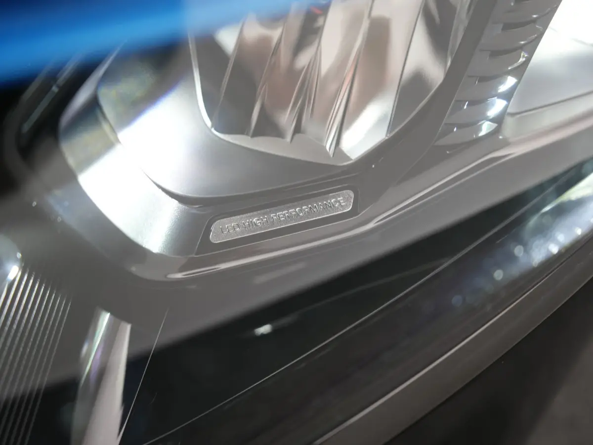 300 4MATIC AMG Line 69,7 kWh 228pk Dealer O.H. | Trekhaak Af Fabriek | Camera | MBUX Widescreen Navi | Alcantara Sportstoelen Verwarmd | Sfeerverlichting | Night Pakket | Cruise Control | Vi