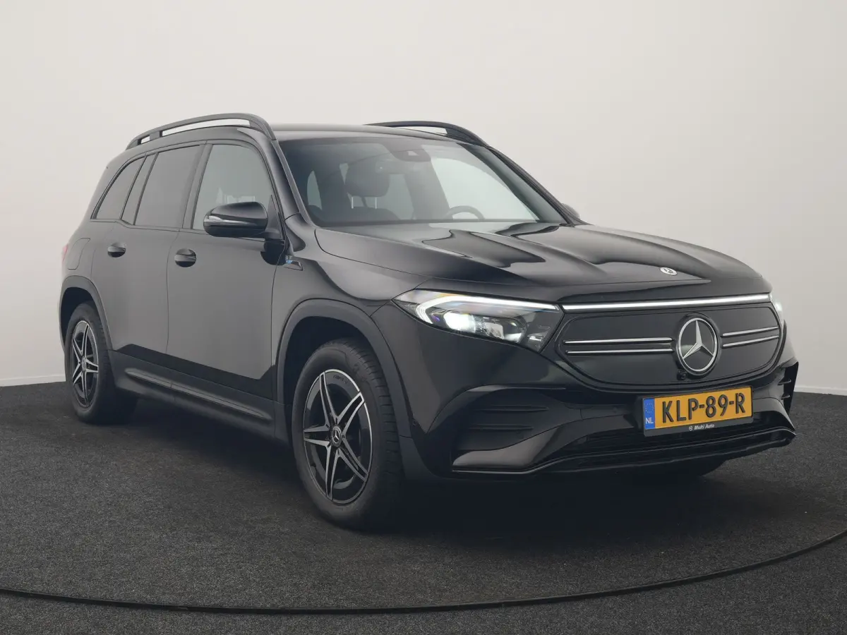 300 4MATIC AMG Line 69,7 kWh 228pk Dealer O.H. | Trekhaak Af Fabriek | Camera | MBUX Widescreen Navi | Alcantara Sportstoelen Verwarmd | Sfeerverlichting | Night Pakket | Cruise Control | Vi