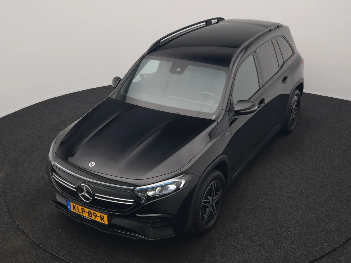 300 4MATIC AMG Line 69,7 kWh 228pk Dealer O.H. | Trekhaak Af Fabriek | Camera | MBUX Widescreen Navi | Alcantara Sportstoelen Verwarmd | Sfeerverlichting | Night Pakket | Cruise Control | Vi