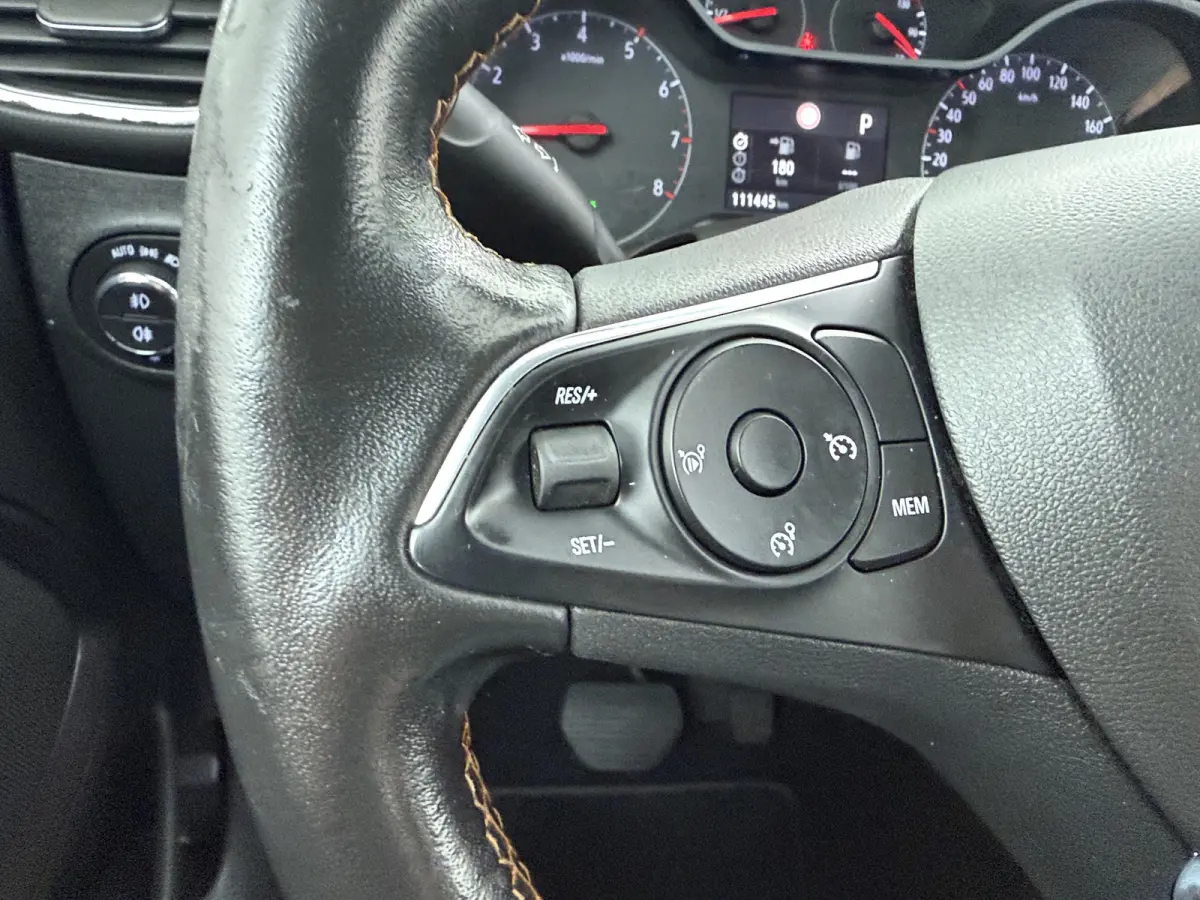 1.2 Turbo Innovation AUTOMAAT / Trekhaak / Navigatie / Carplay / ECC / LED / 16 '' LMV