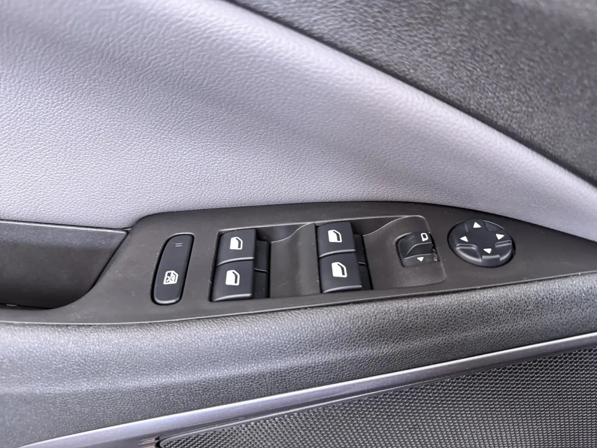 1.2 Turbo Innovation AUTOMAAT / Trekhaak / Navigatie / Carplay / ECC / LED / 16 '' LMV