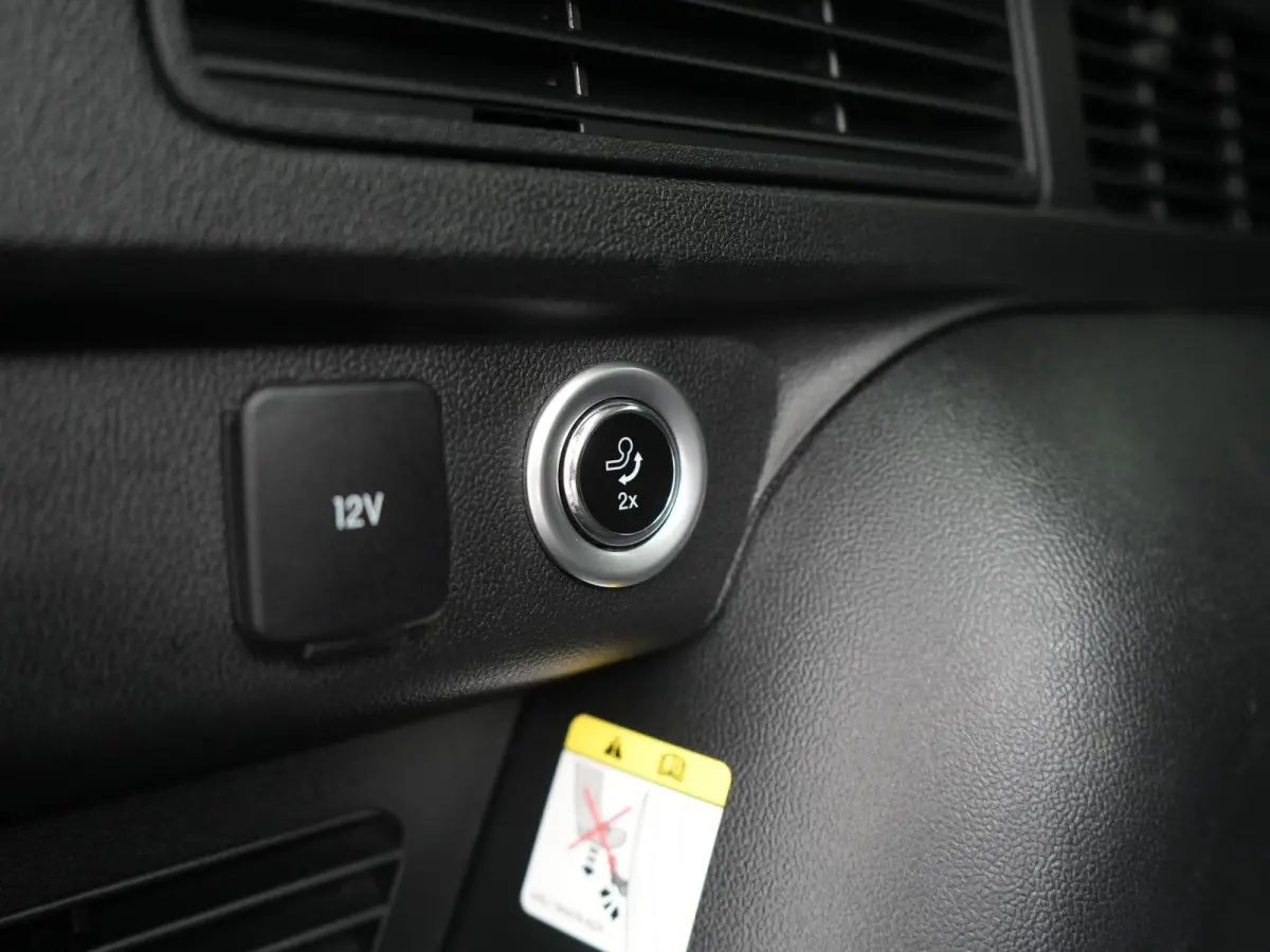 2.5 Titanium PHEV 225pk Dealer O.H. | Trekhaak Af Fabriek | Panodak | Adaptive Cruise | Camera | Sportstoelen & Stuur Verwarmd | Keyless | Blis | Apple Carplay | Navigatie | DAB | Plug In Hy