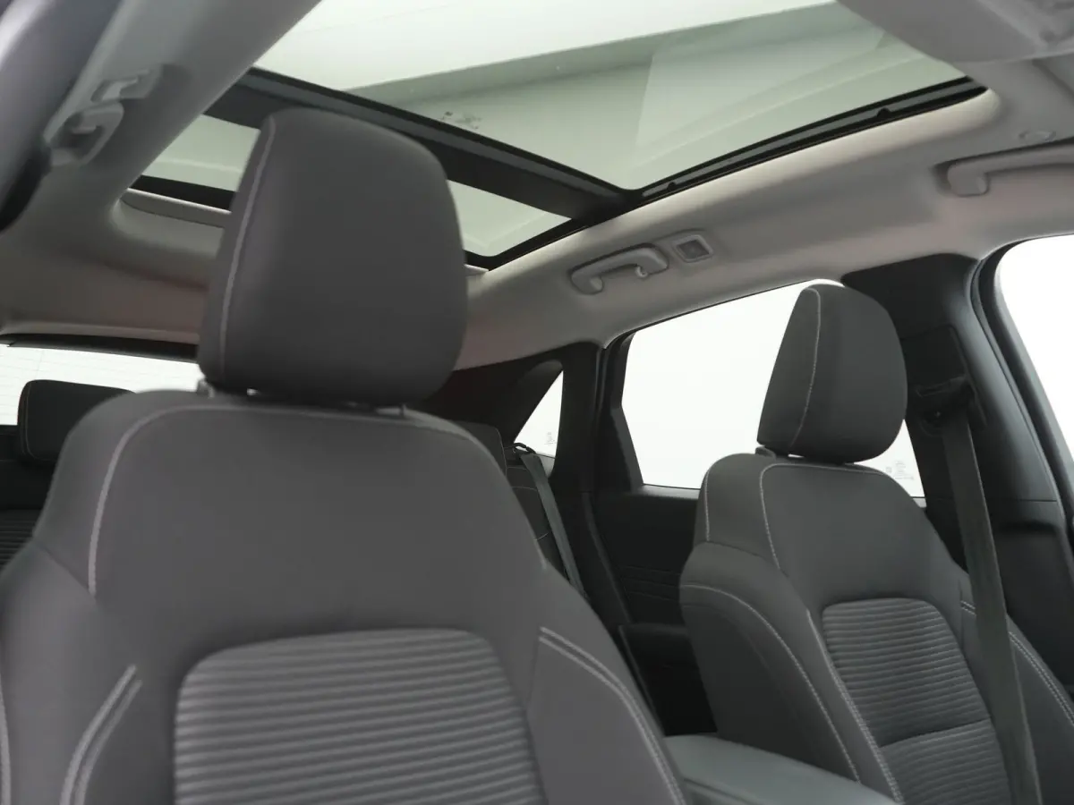 2.5 Titanium PHEV 225pk Dealer O.H. | Trekhaak Af Fabriek | Panodak | Adaptive Cruise | Camera | Sportstoelen & Stuur Verwarmd | Keyless | Blis | Apple Carplay | Navigatie | DAB | Plug In Hy