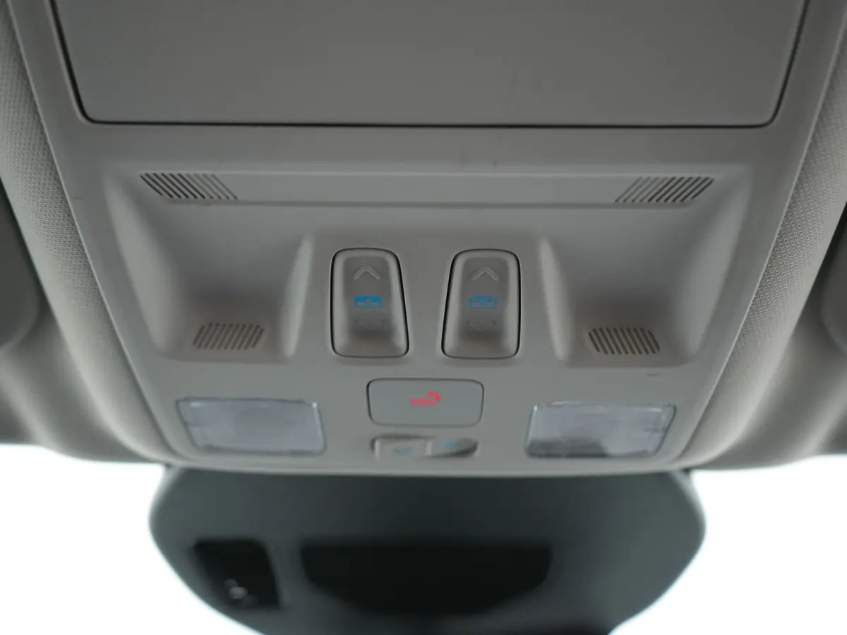 2.5 Titanium PHEV 225pk Dealer O.H. | Trekhaak Af Fabriek | Panodak | Adaptive Cruise | Camera | Sportstoelen & Stuur Verwarmd | Keyless | Blis | Apple Carplay | Navigatie | DAB | Plug In Hy