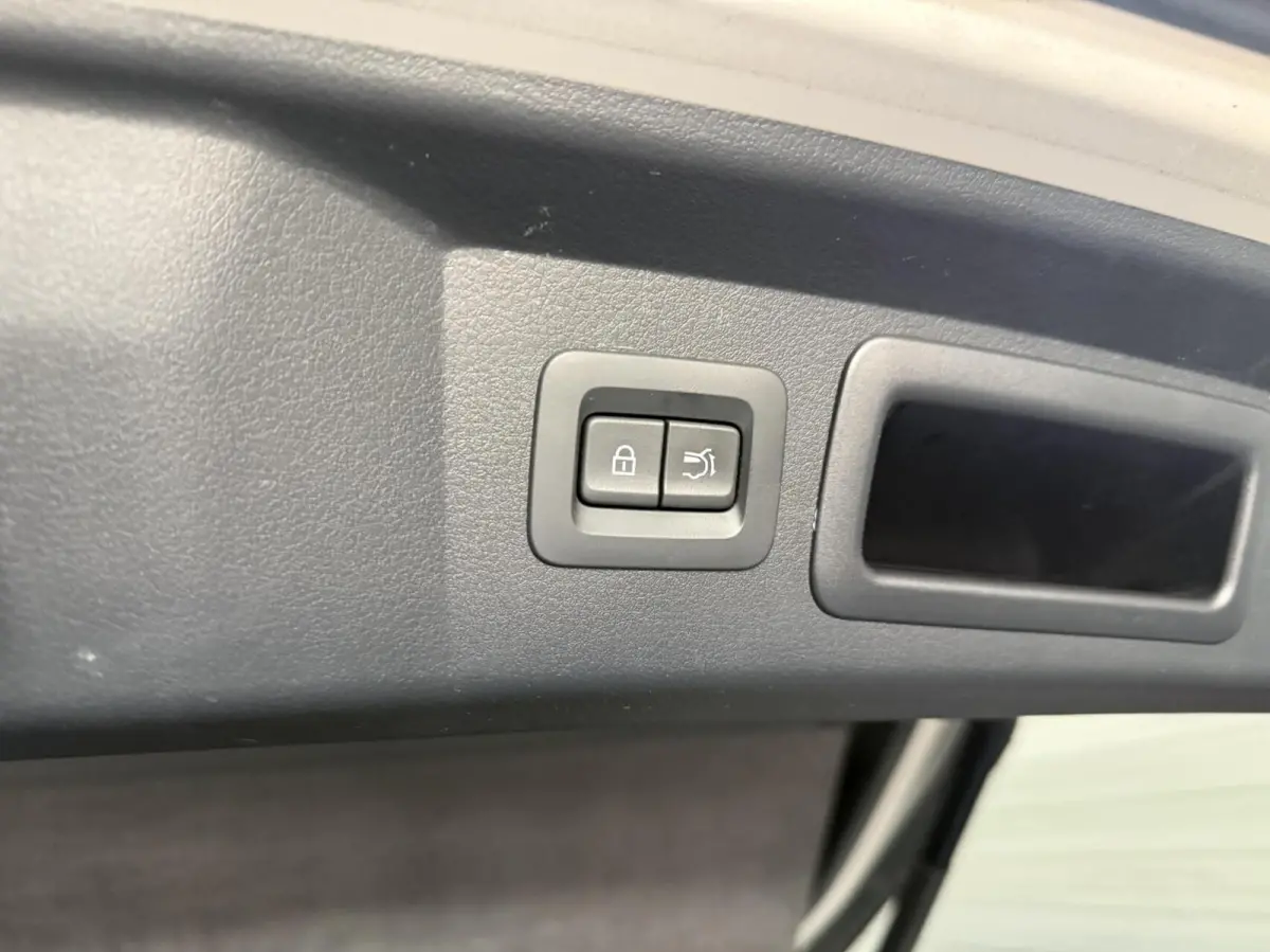 2.5 e-SkyActiv PHEV PLUG-IN Homura PANORAMADAK