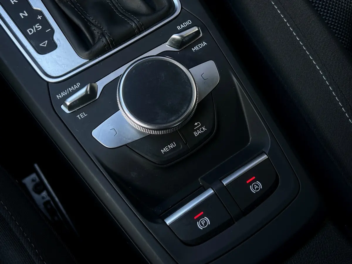 35 TFSI S Edition | Adap. Cruise Control | Camera | Stoelverwarming | Navi | Bluetooth |