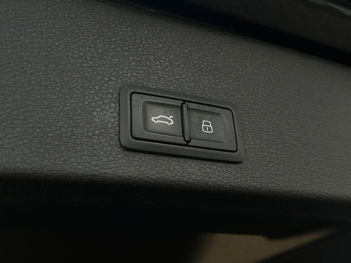 35 TFSI S Edition | Adap. Cruise Control | Camera | Stoelverwarming | Navi | Bluetooth |