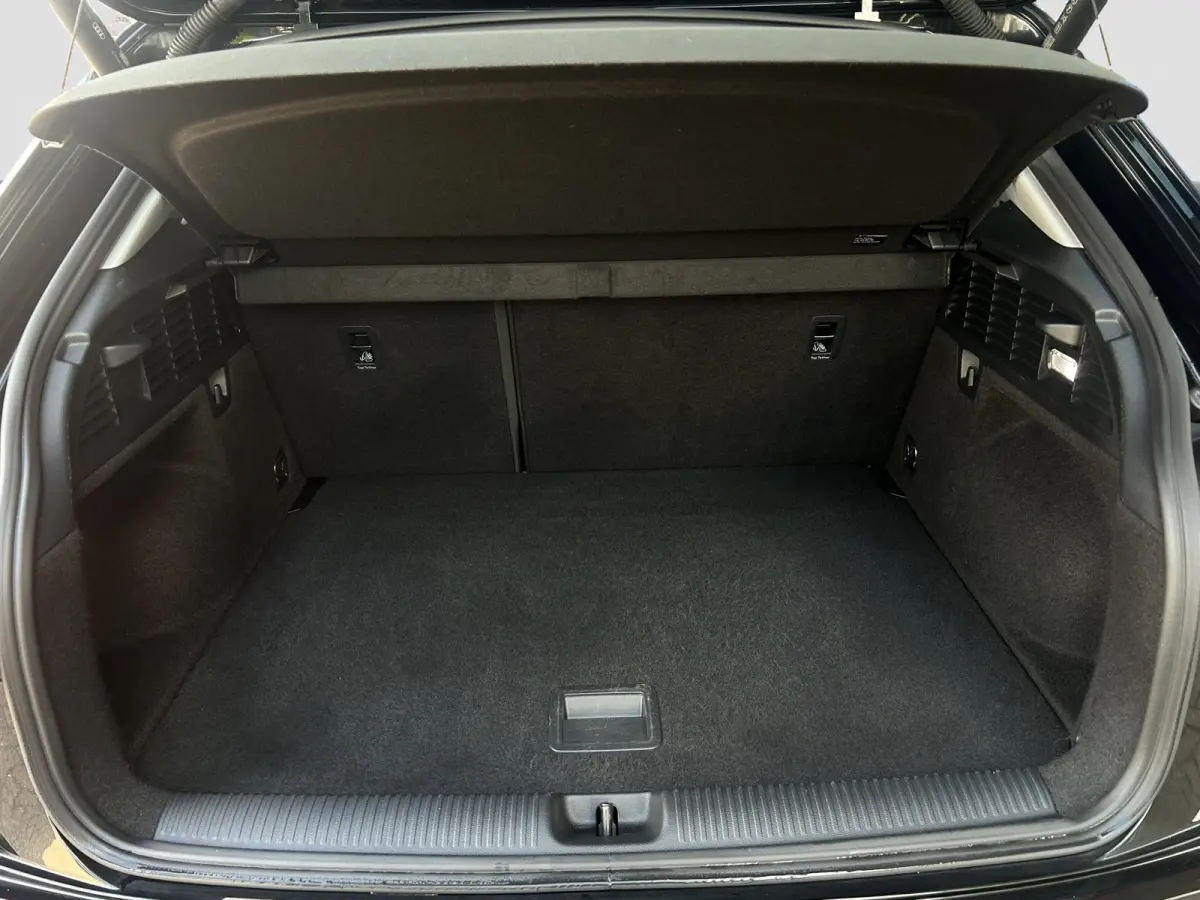 35 TFSI S Edition | Adap. Cruise Control | Camera | Stoelverwarming | Navi | Bluetooth |