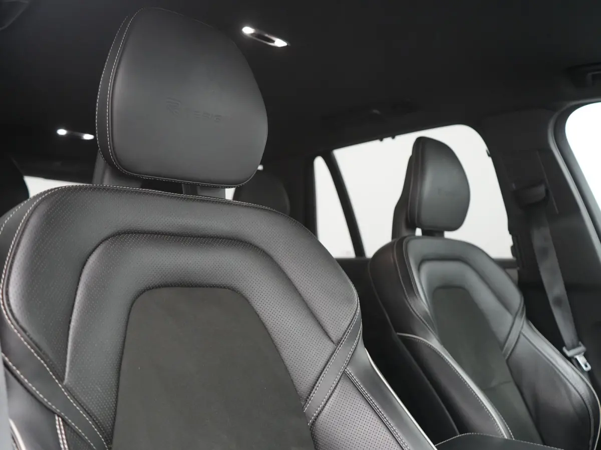T8 Twin Engine AWD R-Design 7 Persoons PHEV 392pk Dealer O.H | Trekhaak Af Fabriek | Adaptive Cruise | Harman / Kardon | Lederen Sportstoelen Memory & Verwarmd | Apple Carplay | Navigatie | 