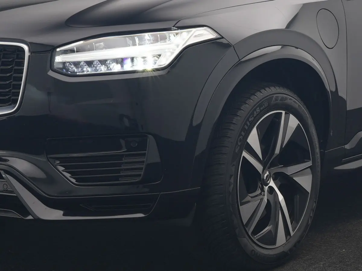T8 Twin Engine AWD R-Design 7 Persoons PHEV 392pk Dealer O.H | Trekhaak Af Fabriek | Adaptive Cruise | Harman / Kardon | Lederen Sportstoelen Memory & Verwarmd | Apple Carplay | Navigatie | 