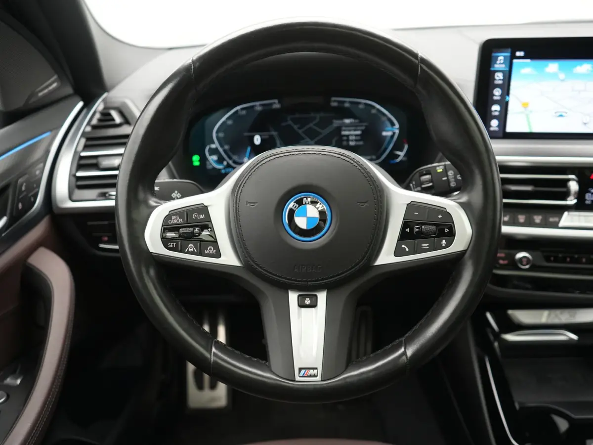 M Sport High Executive 80 kWh 286pk Dealer O.H | Trekhaak Af Fabriek | Panodak | Laser LED | Head Up | Adaptive Cruise | 360 Camera | Lederen Sportstoelen Memory & Verwarmd | Harman / Kardon