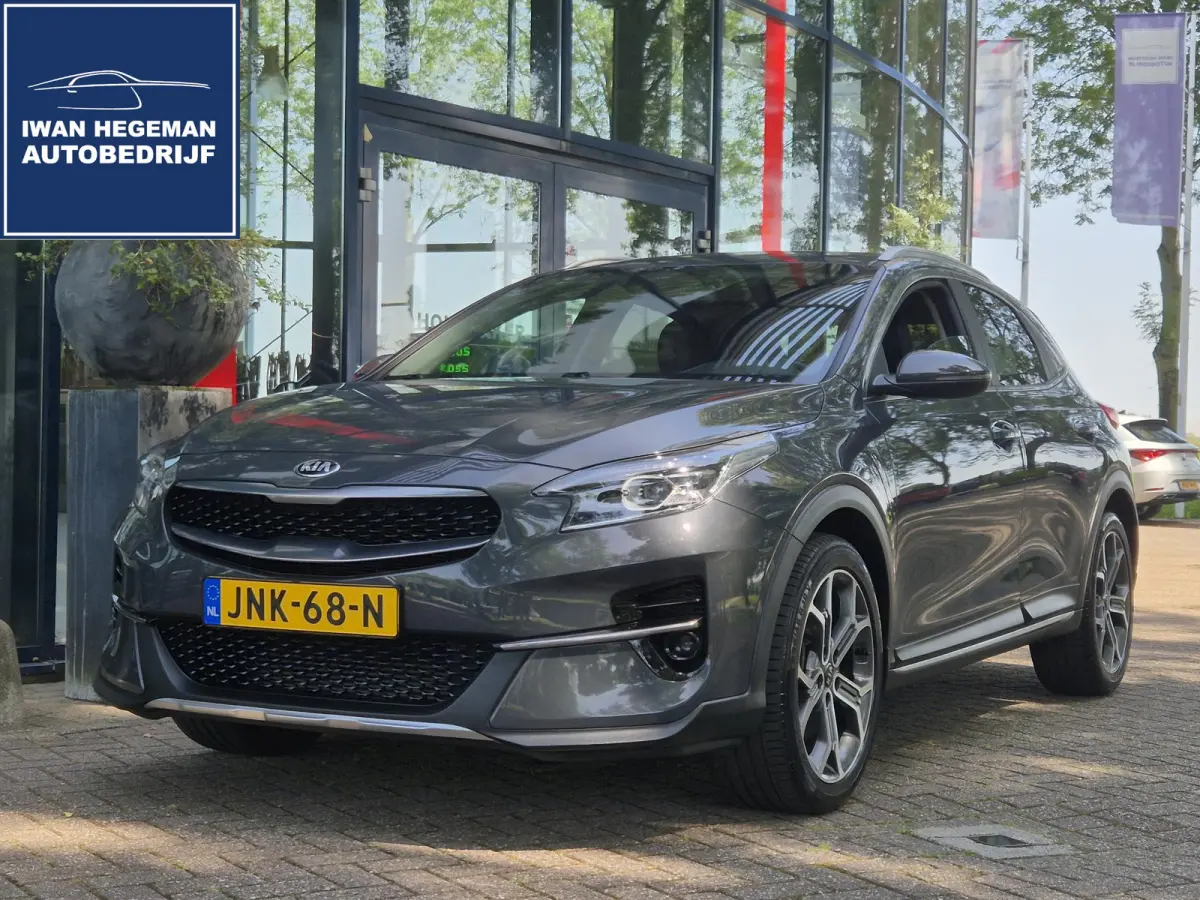 1.4 T-GDi DynamicPlusLine AUTOMAAT | Navigatie | Climate Control | Cruise Control | Parkeersensoren + Camera | Licht metalen velgen