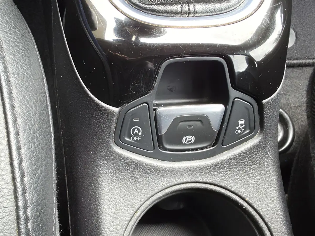 1.3T Night Eagle Liberty Edition Camera Carplay Keylesse Entry