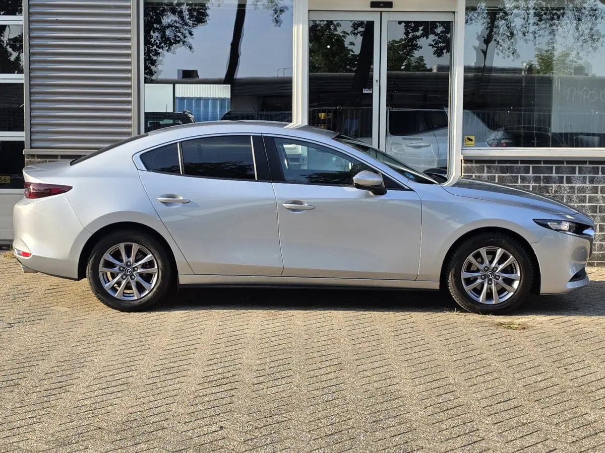 2.0 e-SkyActiv-G M Hybrid 122 Navi Camera Trekhaak