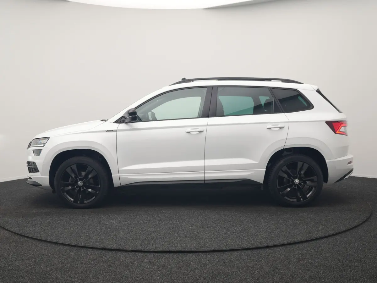 1.5 TSI ACT Sportline DSG 150pk Dealer O.H | Panodak | Adaptive Cruise | Camera | RS Sportstoelen Verwarmd | Blis | Keyless | Apple Carplay | Black Optic | Virtual | Navigatie | DAB | 18"L.M