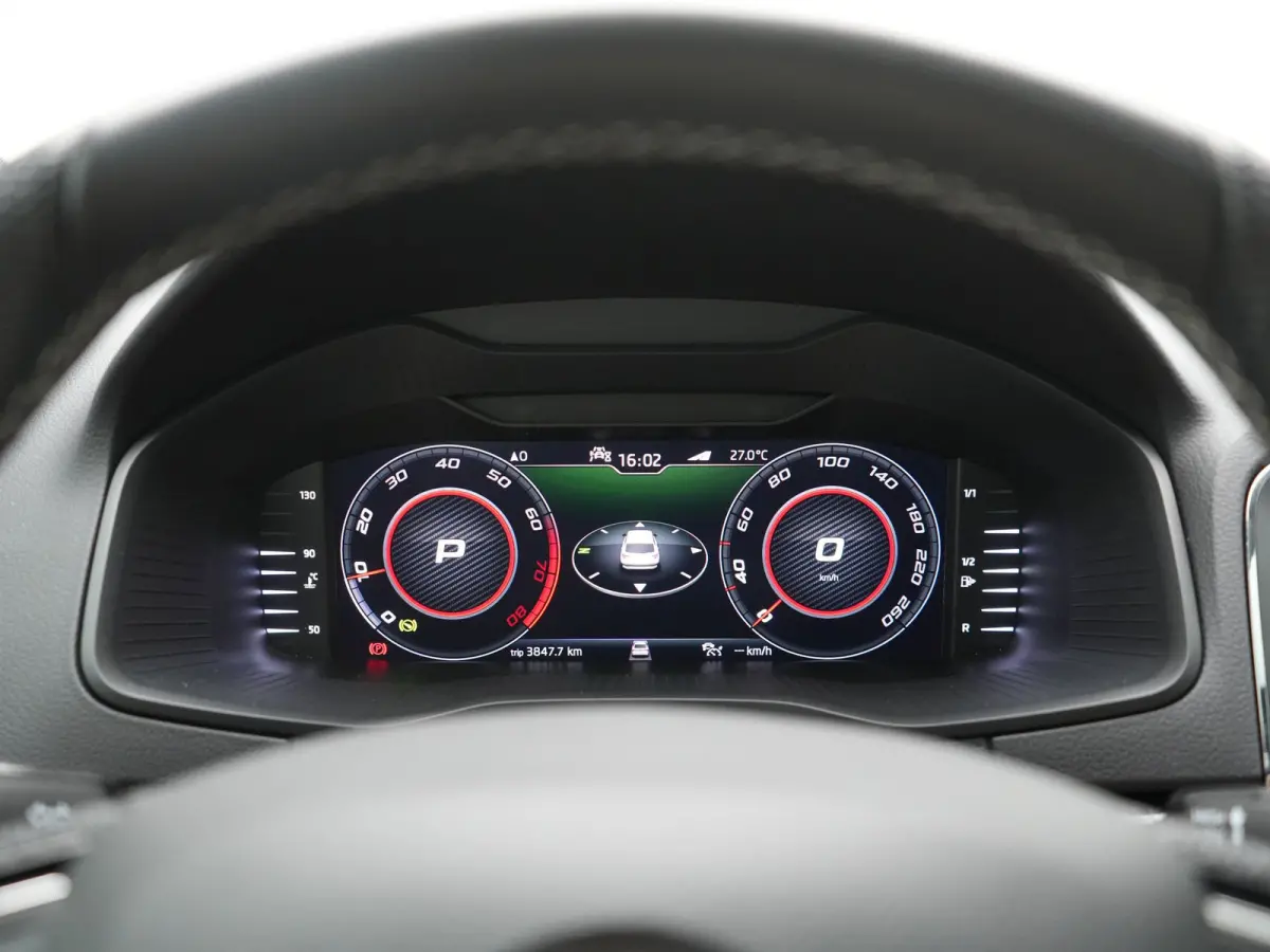 1.5 TSI ACT Sportline DSG 150pk Dealer O.H | Panodak | Adaptive Cruise | Camera | RS Sportstoelen Verwarmd | Blis | Keyless | Apple Carplay | Black Optic | Virtual | Navigatie | DAB | 18"L.M