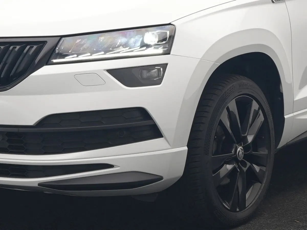 1.5 TSI ACT Sportline DSG 150pk Dealer O.H | Panodak | Adaptive Cruise | Camera | RS Sportstoelen Verwarmd | Blis | Keyless | Apple Carplay | Black Optic | Virtual | Navigatie | DAB | 18"L.M