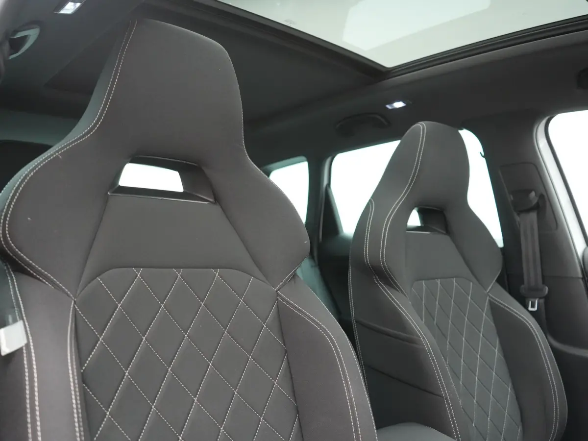 1.5 TSI ACT Sportline DSG 150pk Dealer O.H | Panodak | Adaptive Cruise | Camera | RS Sportstoelen Verwarmd | Blis | Keyless | Apple Carplay | Black Optic | Virtual | Navigatie | DAB | 18"L.M