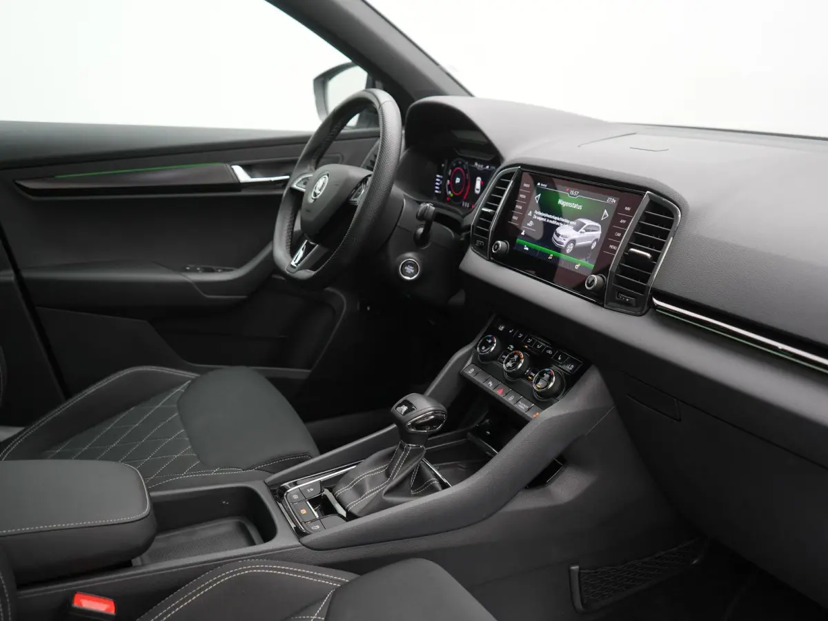 1.5 TSI ACT Sportline DSG 150pk Dealer O.H | Panodak | Adaptive Cruise | Camera | RS Sportstoelen Verwarmd | Blis | Keyless | Apple Carplay | Black Optic | Virtual | Navigatie | DAB | 18"L.M