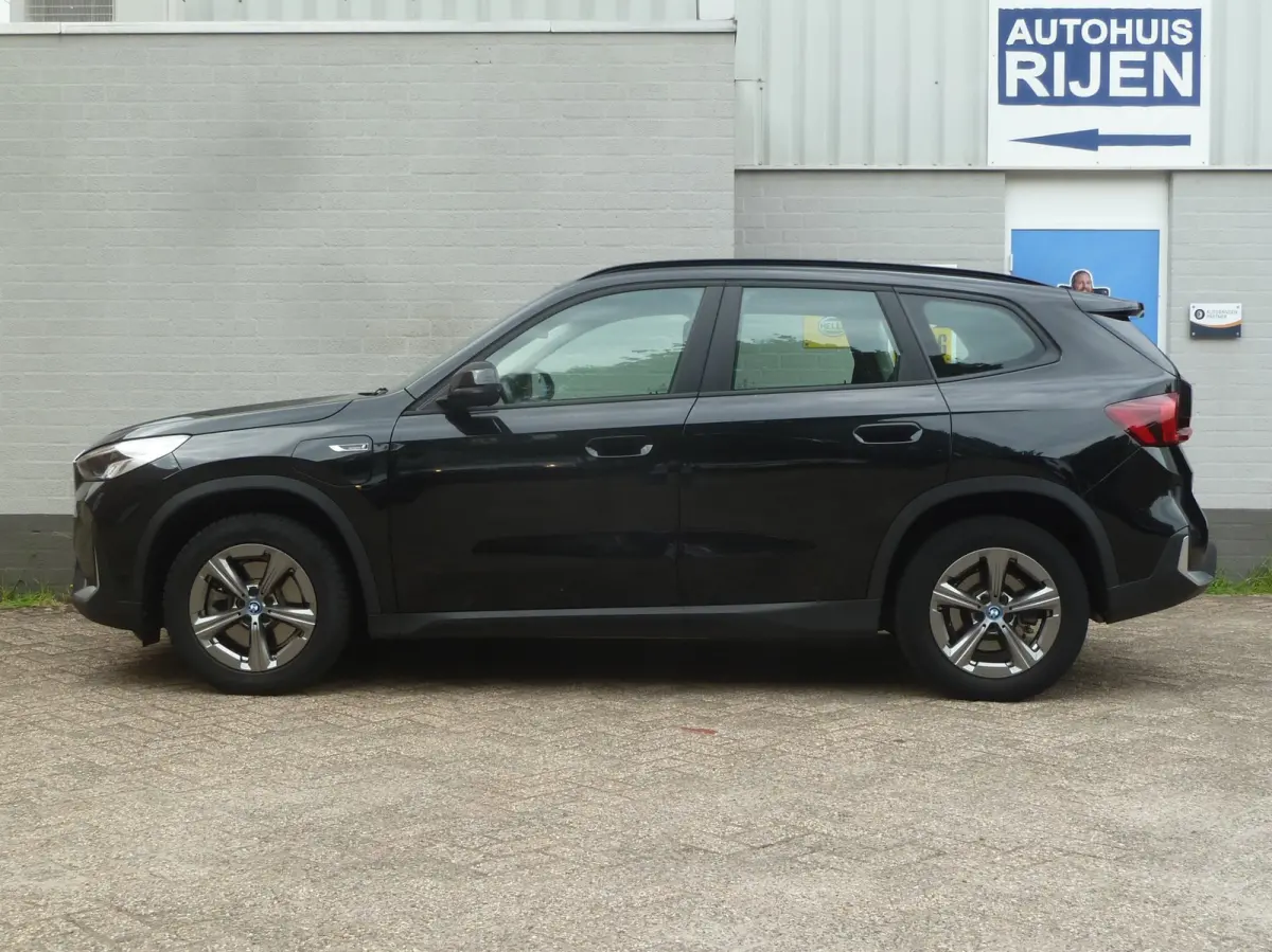 XDrive25e|Navi|Camera|Parking-Assist|Active-Guard|M-Sportstuur|Nieuw-Model