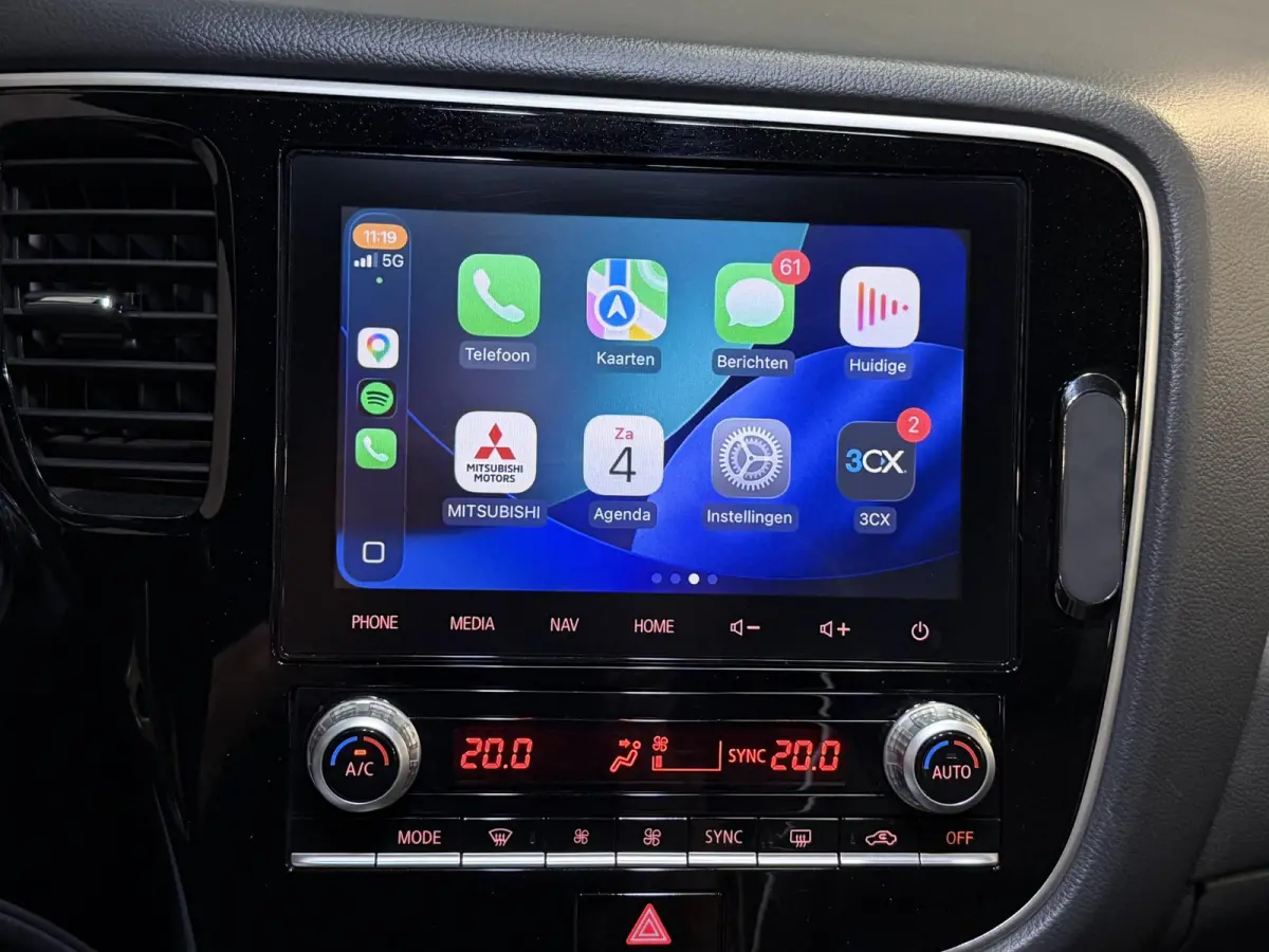 2.4 PHEV Instyle 18"/Trekhaak/LED/Leder/Stoel + stuurverwarming/Dodehoek/PDC v+a/360 Camera/Apple Carplay & Android Auto