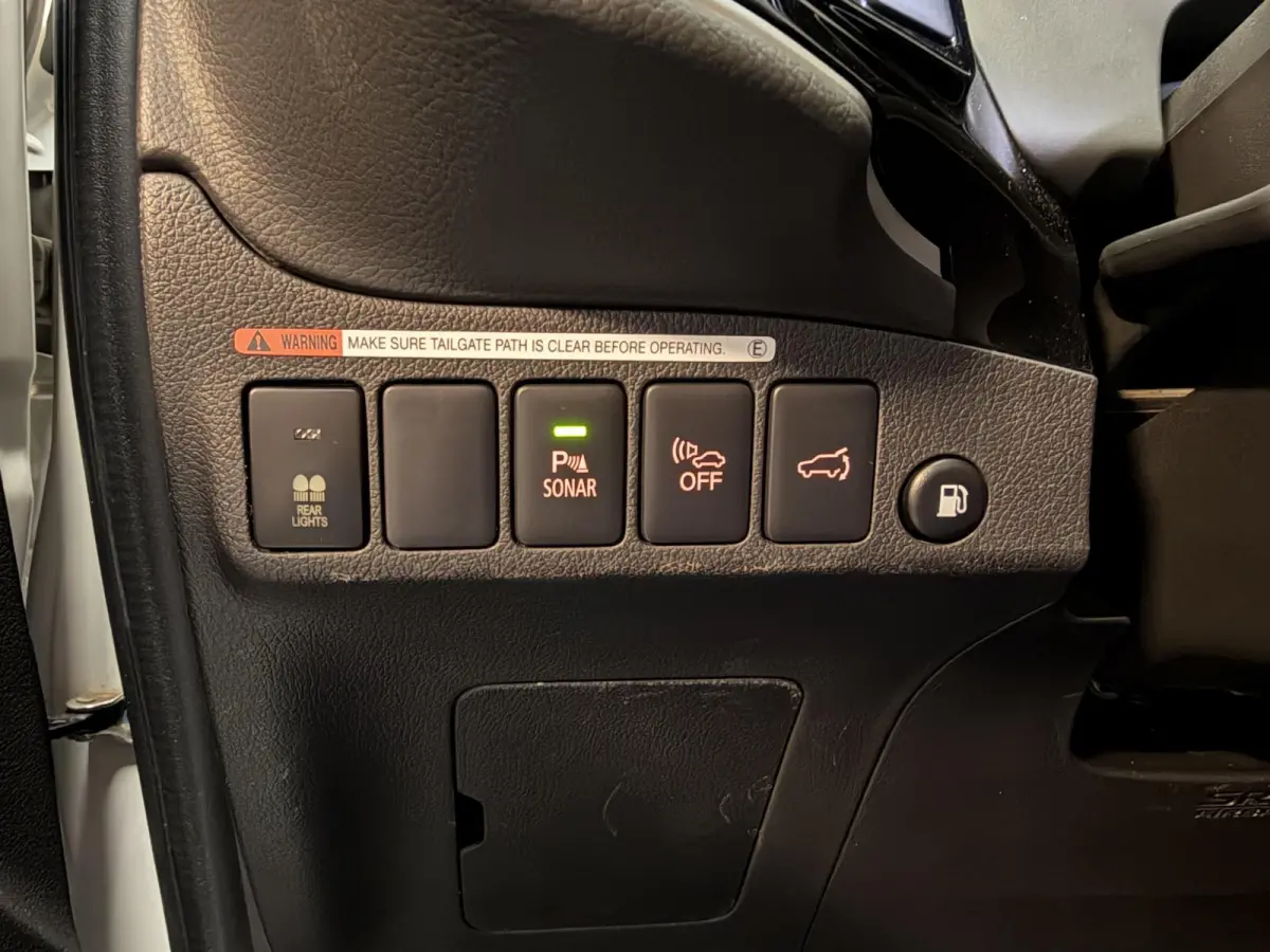 2.4 PHEV Instyle 18"/Trekhaak/LED/Leder/Stoel + stuurverwarming/Dodehoek/PDC v+a/360 Camera/Apple Carplay & Android Auto