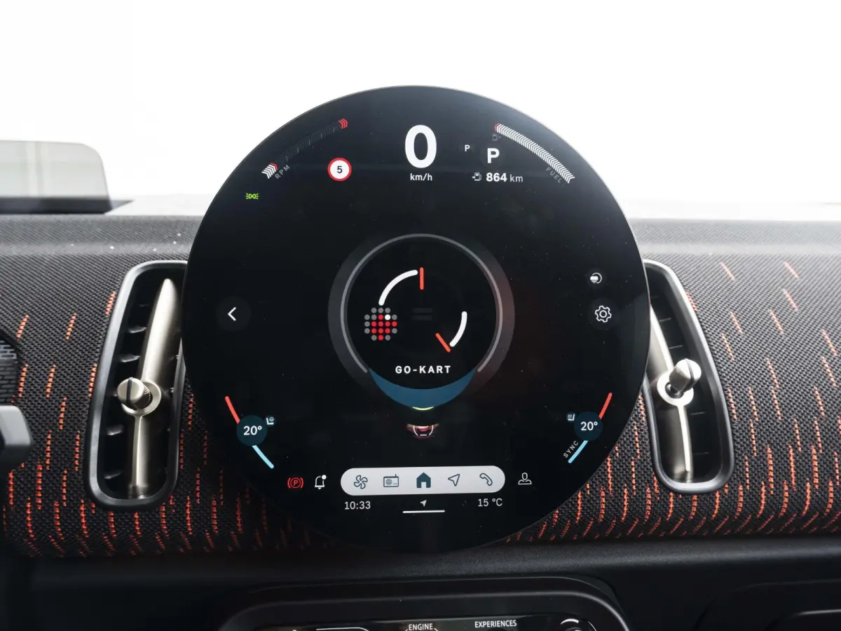C John Cooper Works L-pakket | 19" John Cooper Works Runway Spoke black | Trekhaak | Stoel & Stuurverwarming | panoramadak |