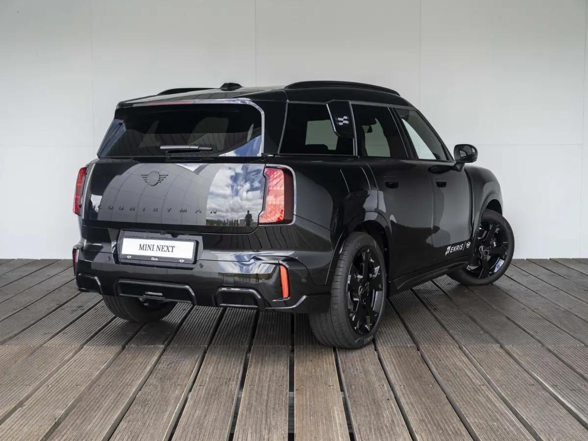 C John Cooper Works L-pakket | 19" John Cooper Works Runway Spoke black | Trekhaak | Stoel & Stuurverwarming | panoramadak |