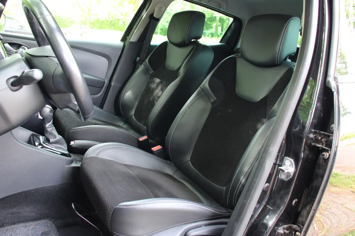 1.2 TCe Intens | AUTOMAAT | CRUISE CONTROL | NAVI | PARK SENS ACHTER  | 16'' LMV | HALF LEDER