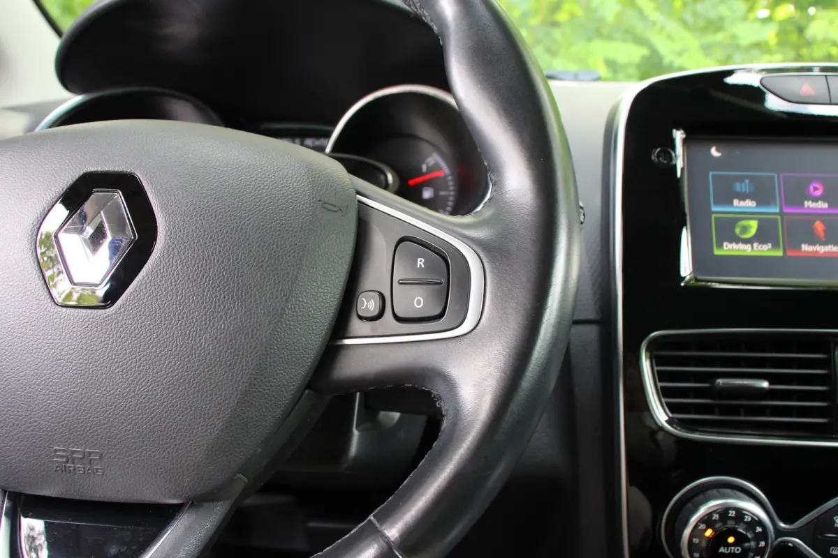 1.2 TCe Intens | AUTOMAAT | CRUISE CONTROL | NAVI | PARK SENS ACHTER  | 16'' LMV | HALF LEDER
