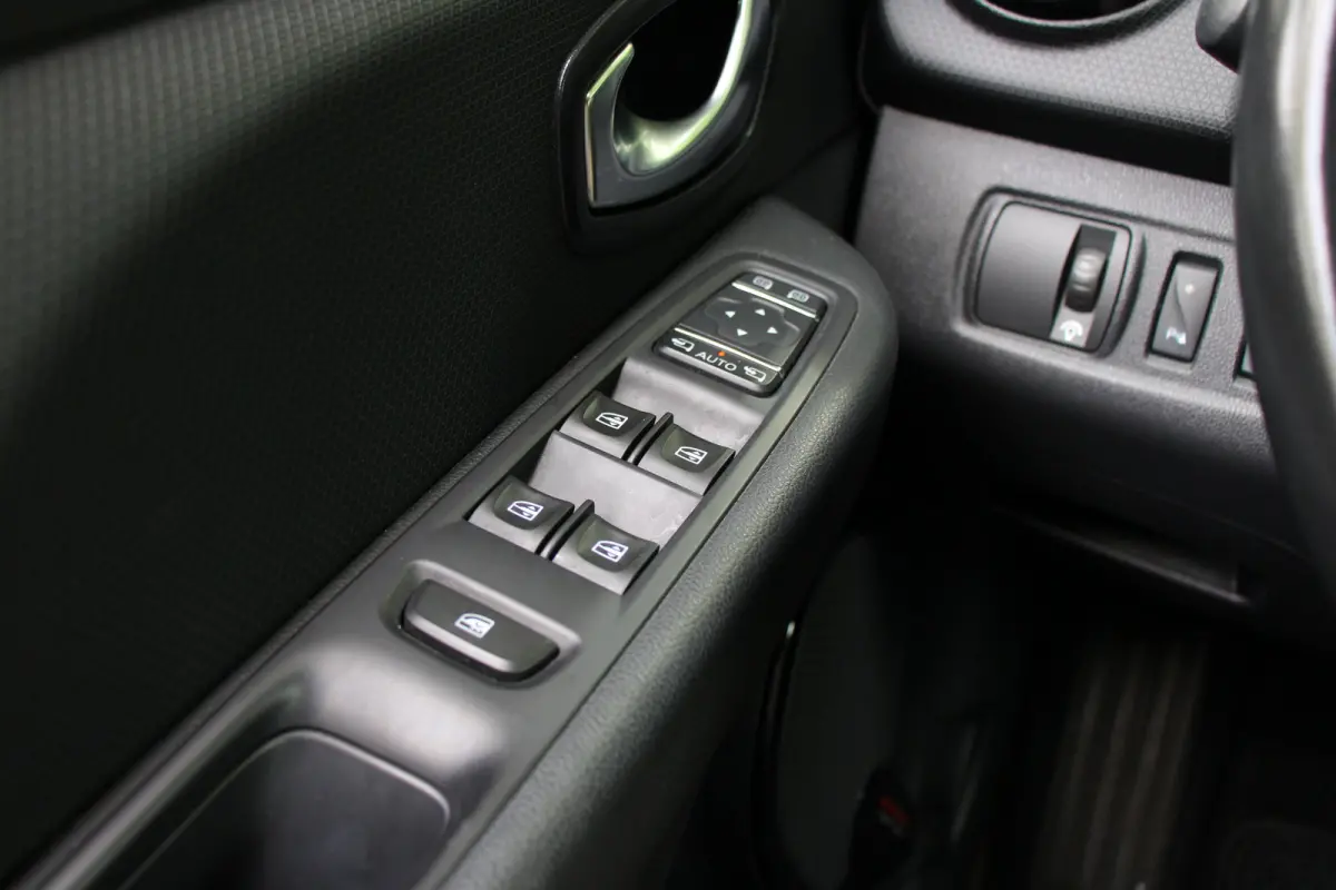 1.2 TCe Intens | AUTOMAAT | CRUISE CONTROL | NAVI | PARK SENS ACHTER  | 16'' LMV | HALF LEDER