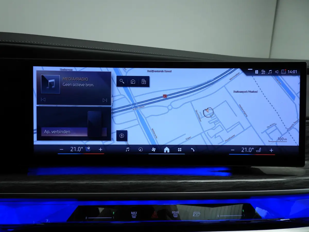 750e xDrive | LED | Leder | HUD | Achterasbesturing  | Rear seat entertainment | Panoramadak | DAB | Bowers & Wilkins sound | Alu 20 inch |
